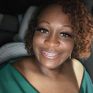 Meet your Posher, Tomisha